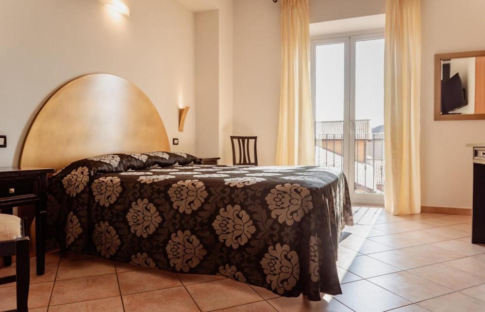 Hotel Rossi Manciano Exterior photo